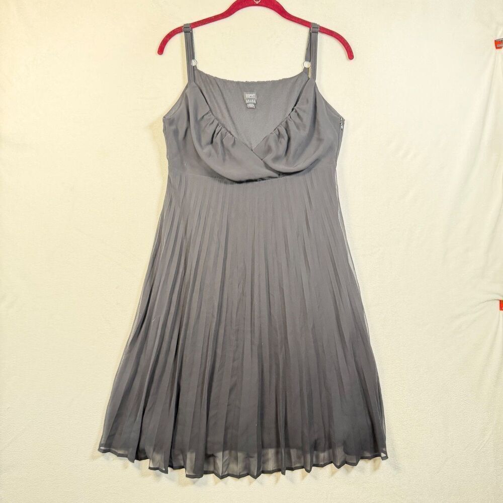 Esprit Black Pleated Dress Size 10 Sleeveless Strappy Fit Flare Lined Zip